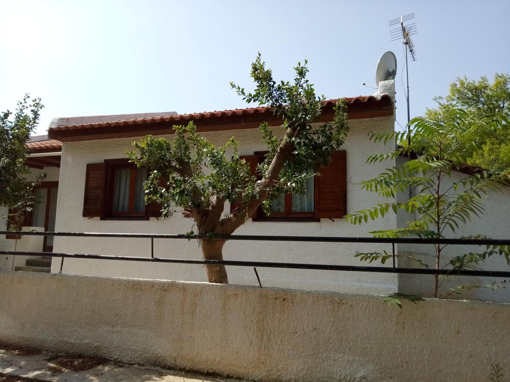 Вилла House By The Sea Луца Экстерьер фото