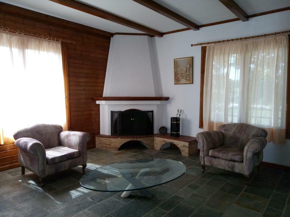Вилла House By The Sea Луца Экстерьер фото